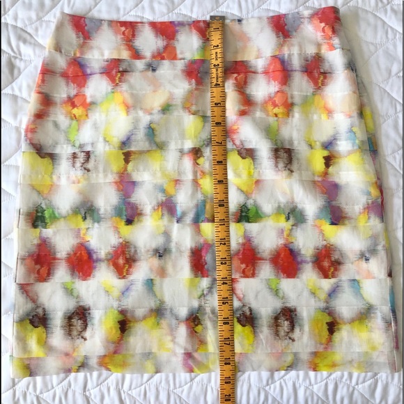 Ann Taylor Silk Ruffle Skirt • Size 4 - Picture 8 of 11